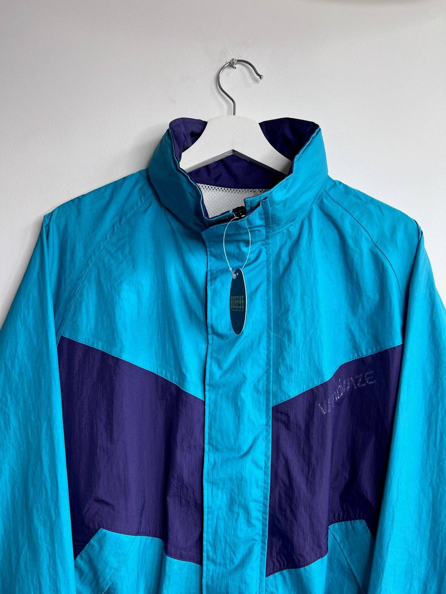Wind Wize by Sasaki Blue and purple windbreaker | Fits Upto M