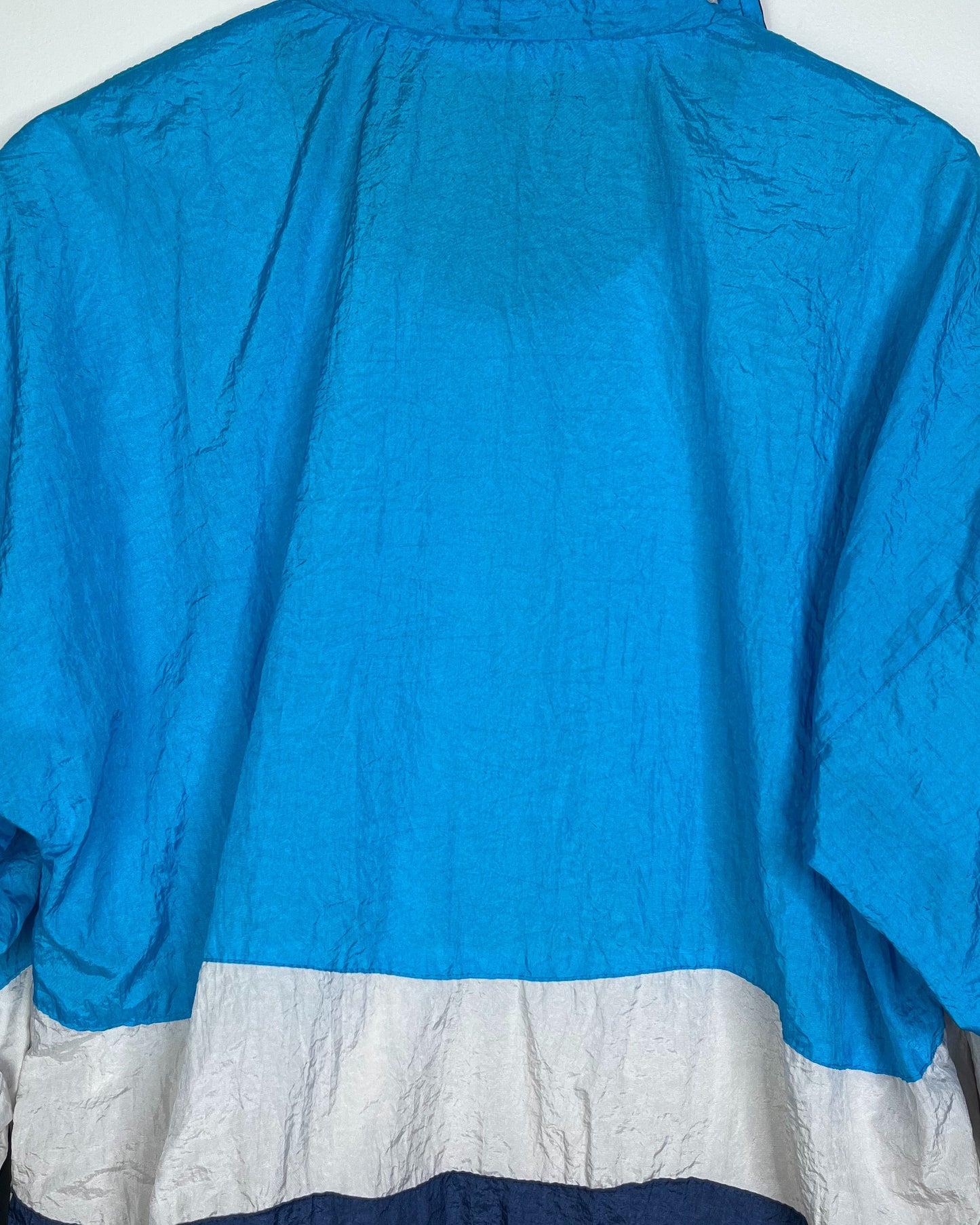 Vintage 90s Bold Spirit Skyblue, Navy Blue and White windbreaker | Fits Upto M/L