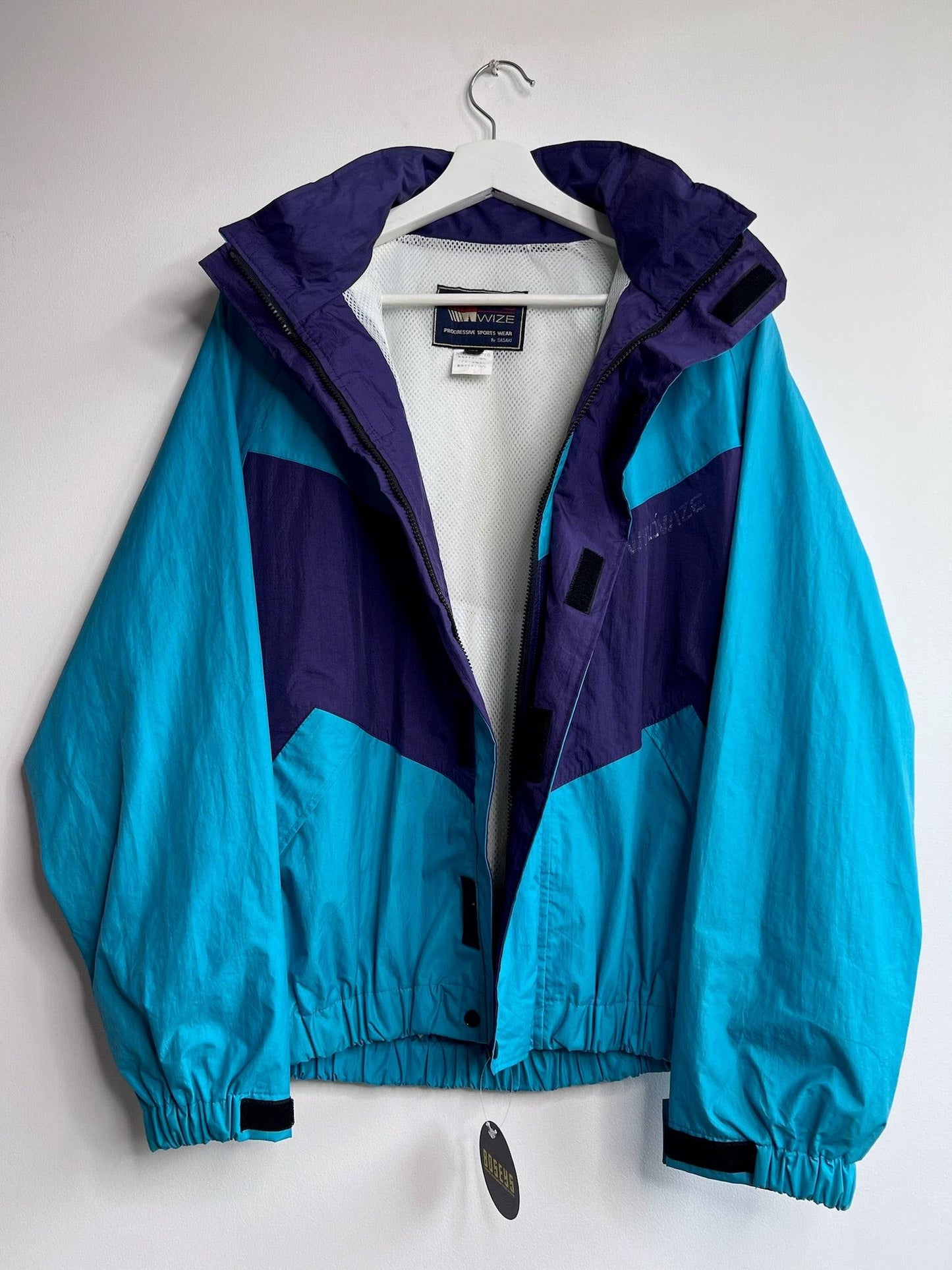 Wind Wize by Sasaki Blue and purple windbreaker | Fits Upto M