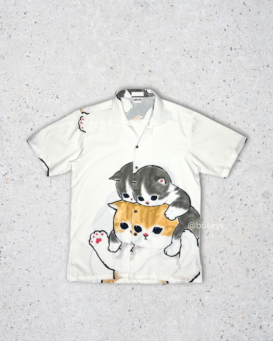 Playful Kitty with Mama Cat | Fits Upto M/L, XL/2XL