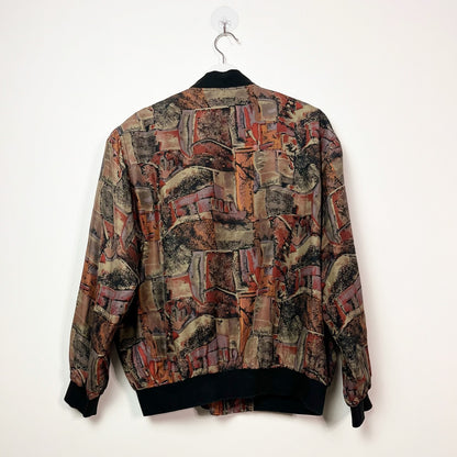 Vintage 80s vibey windbreaker | Fits Upto M/L