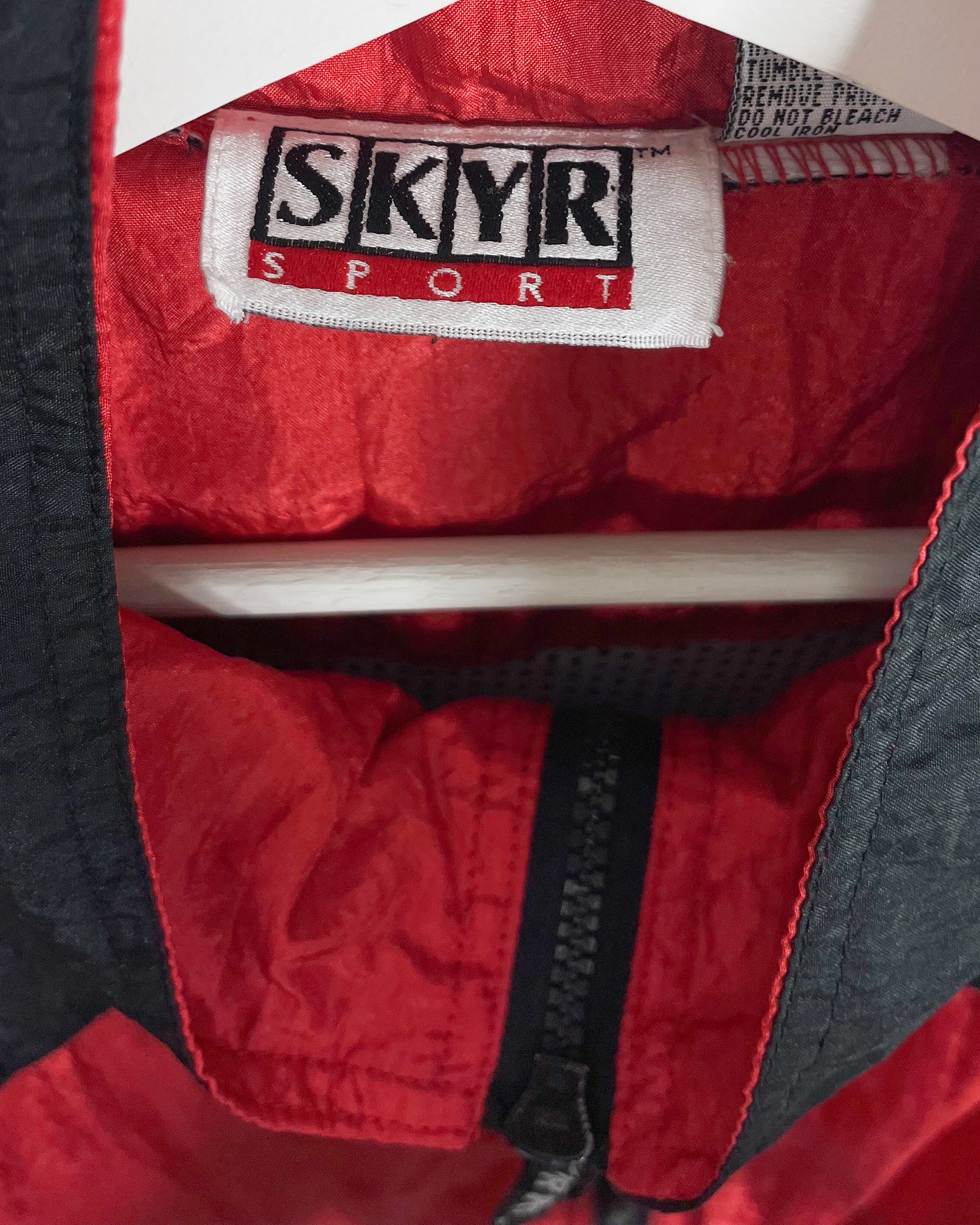 Vintage 90s SKYR Sports Red and Black windbreaker | Fits Upto L