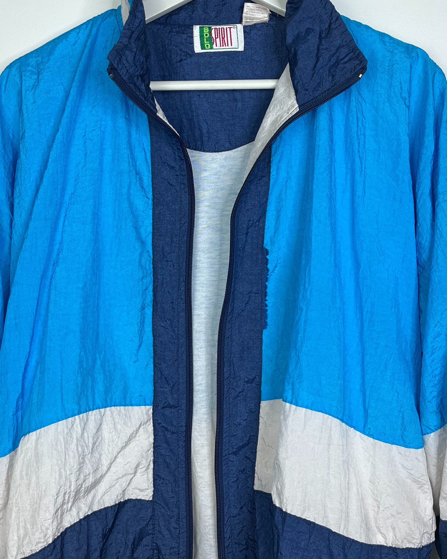 Vintage 90s Bold Spirit Skyblue, Navy Blue and White windbreaker | Fits Upto M/L